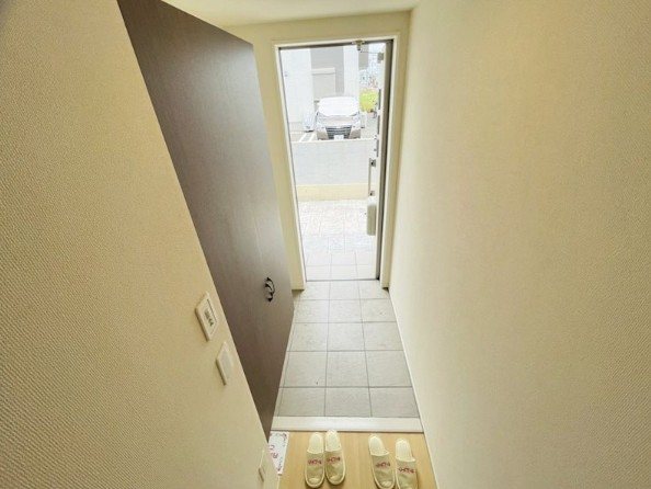 グランチェスタ 玄関