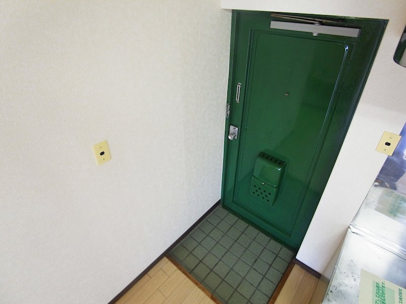 コートアオイ 玄関