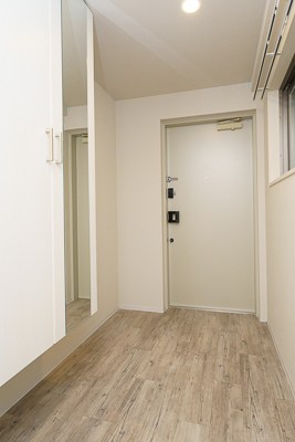 Ｓｕｎｎｙ　Ｓｉｄｅ　Ｆｏｒｅｓｔ 玄関