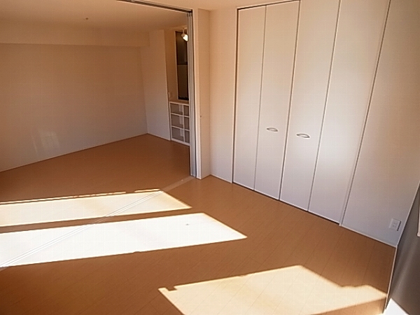 グランベールB棟 ベッドルーム