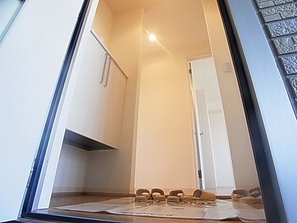 ラフォーレ上ノ台B 玄関