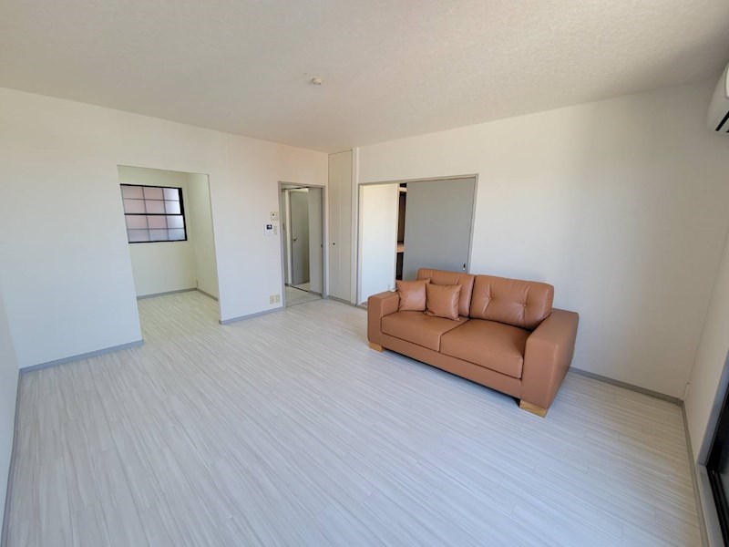 フロイディハイツ リビング