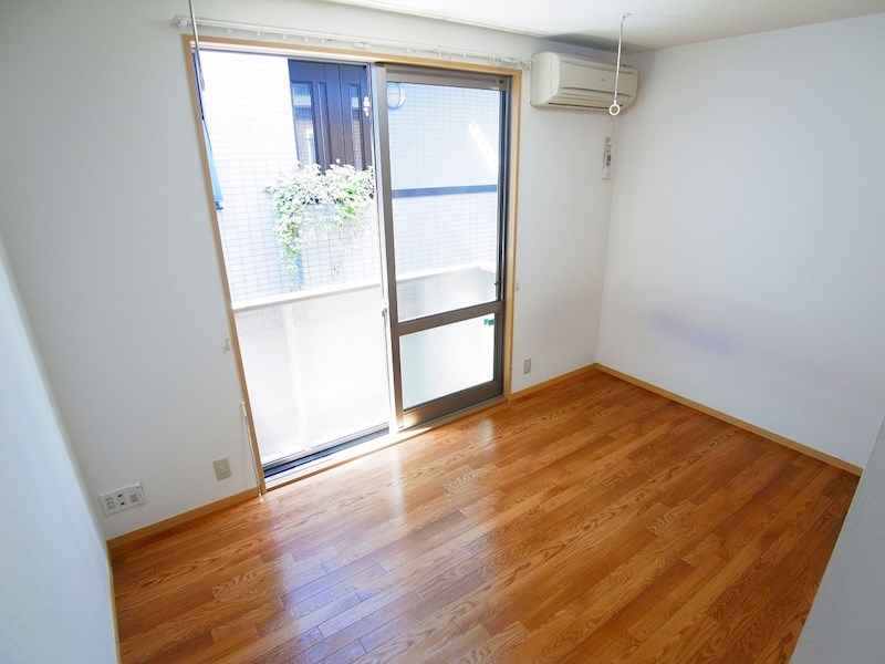 メゾン・プラッツ ベッドルーム