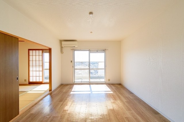 白井ロジュマン リビング