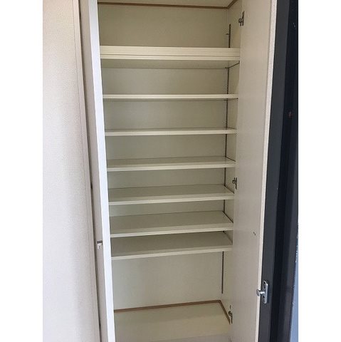 いずみマンション 玄関