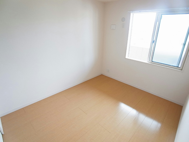 ガーデンパレス ベッドルーム