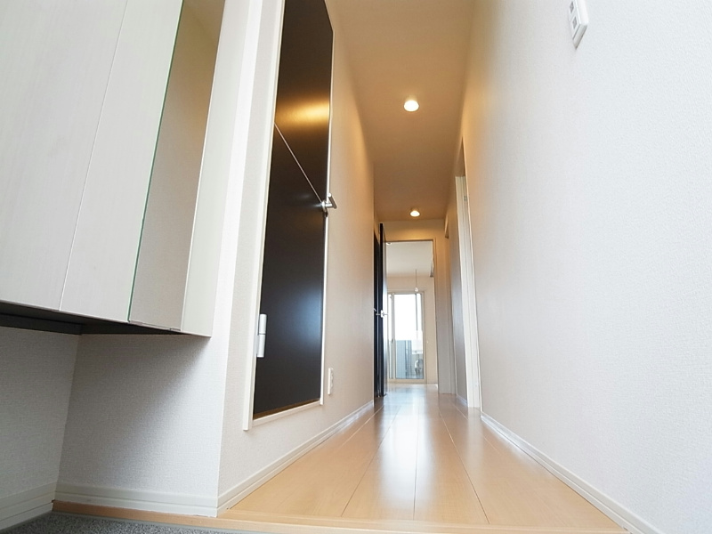 ガーデンパレス 玄関