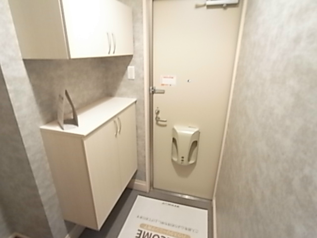 グレイスコート 玄関