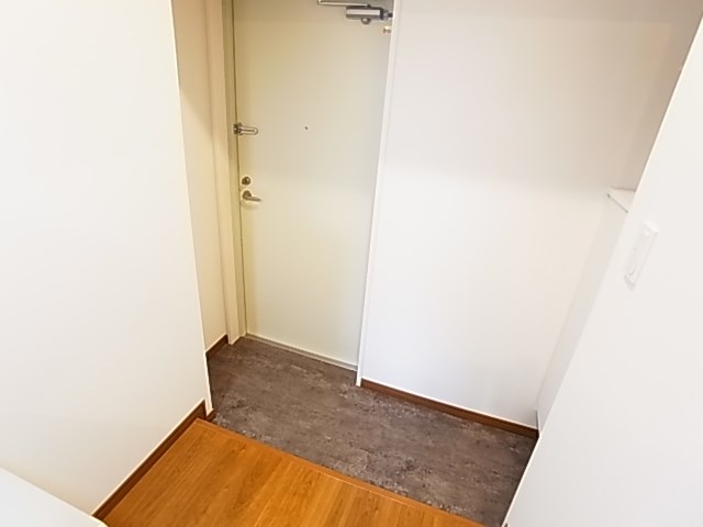 朱雀楼　東京 玄関