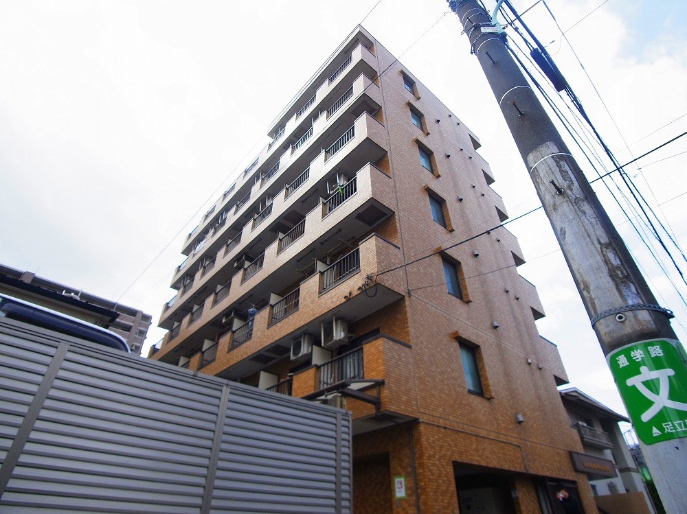 ライオンズマンション五反野第６ 外観写真