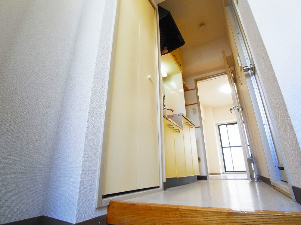 ライオンズマンション五反野第６ 玄関