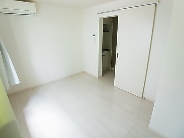 ワイジェ西新井 ベッドルーム