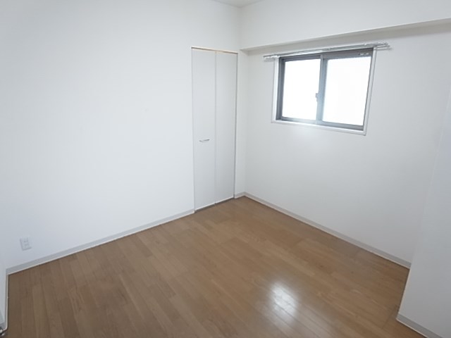 メゾンドソレイユ ベッドルーム