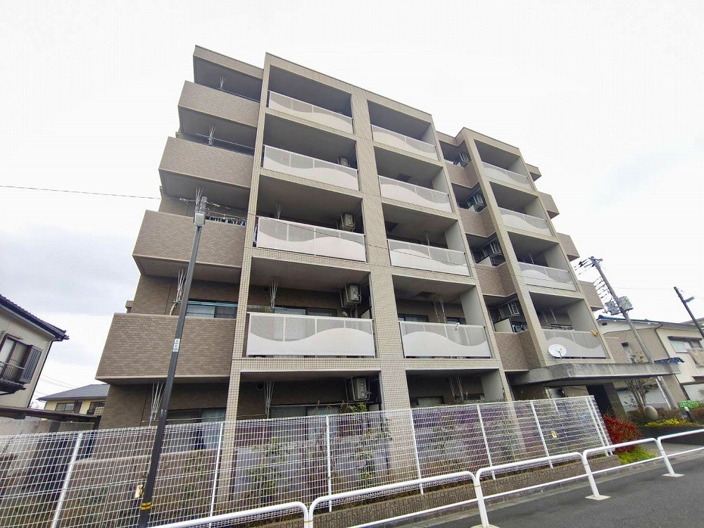 コスモファミリアマンション 外観写真