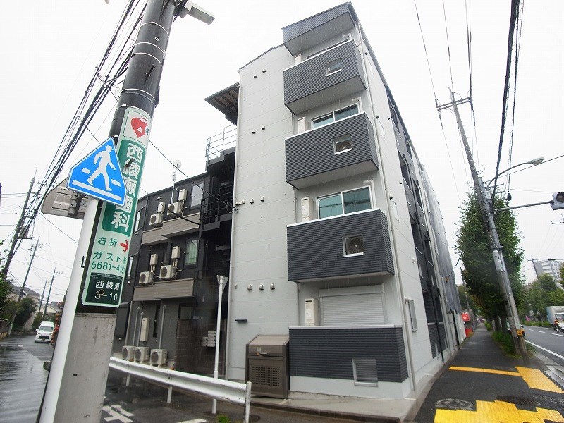 グランクオール西綾瀬  外観写真