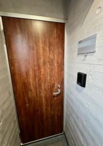 アクシス西新井 玄関