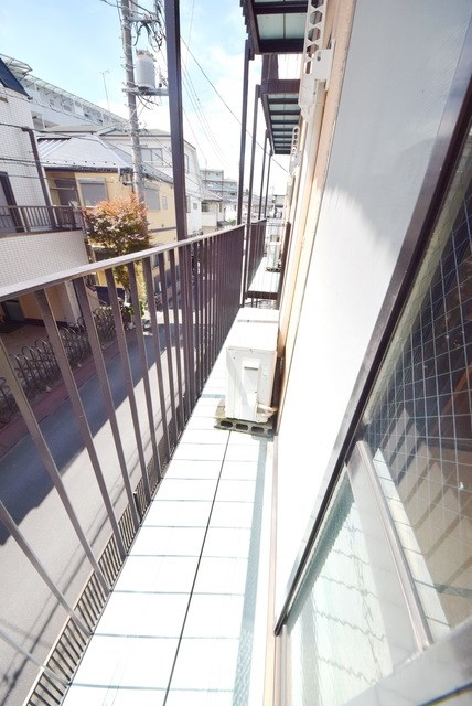 メゾン八千代 ベランダ