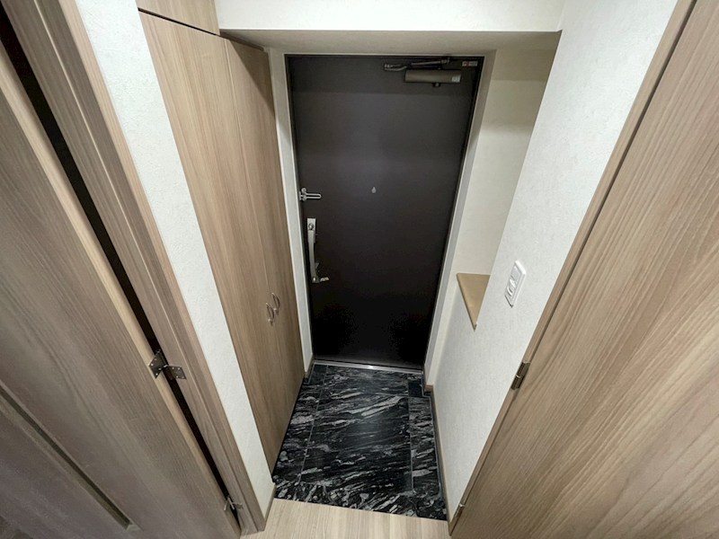 ルーブル綾瀬 玄関