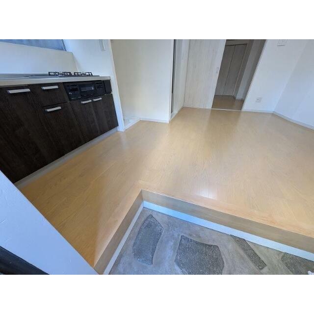 マヒナ北千住 玄関