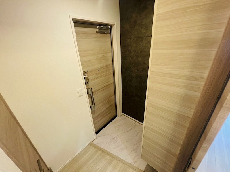 グラナーデ南花畑 玄関