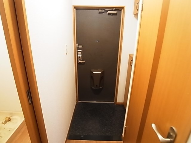 サンヴィラージュ 玄関