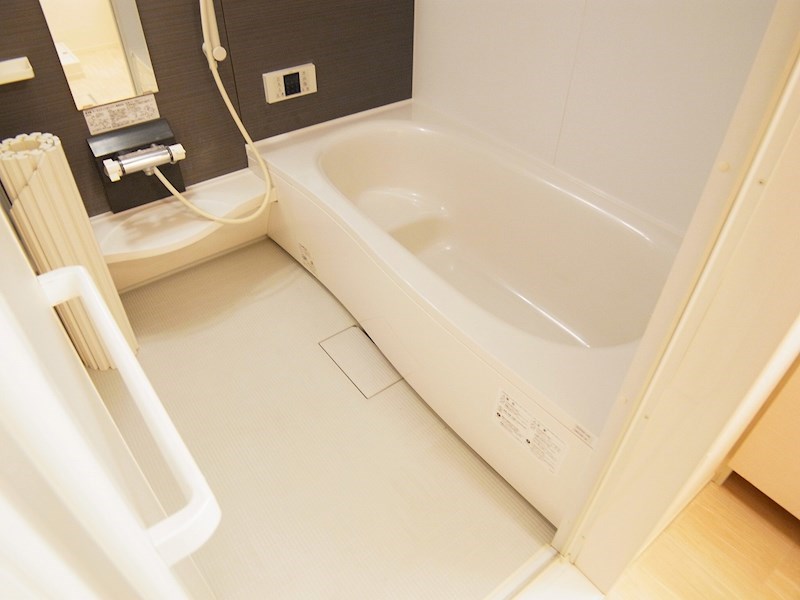 ルガーナ　グランデ 風呂画像