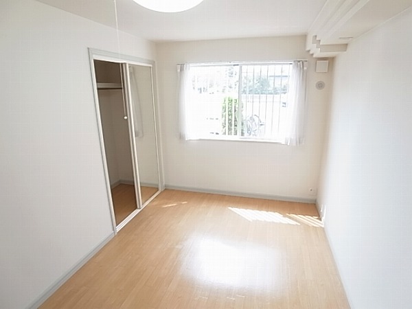 グリーンキャッスルⅤ ベッドルーム