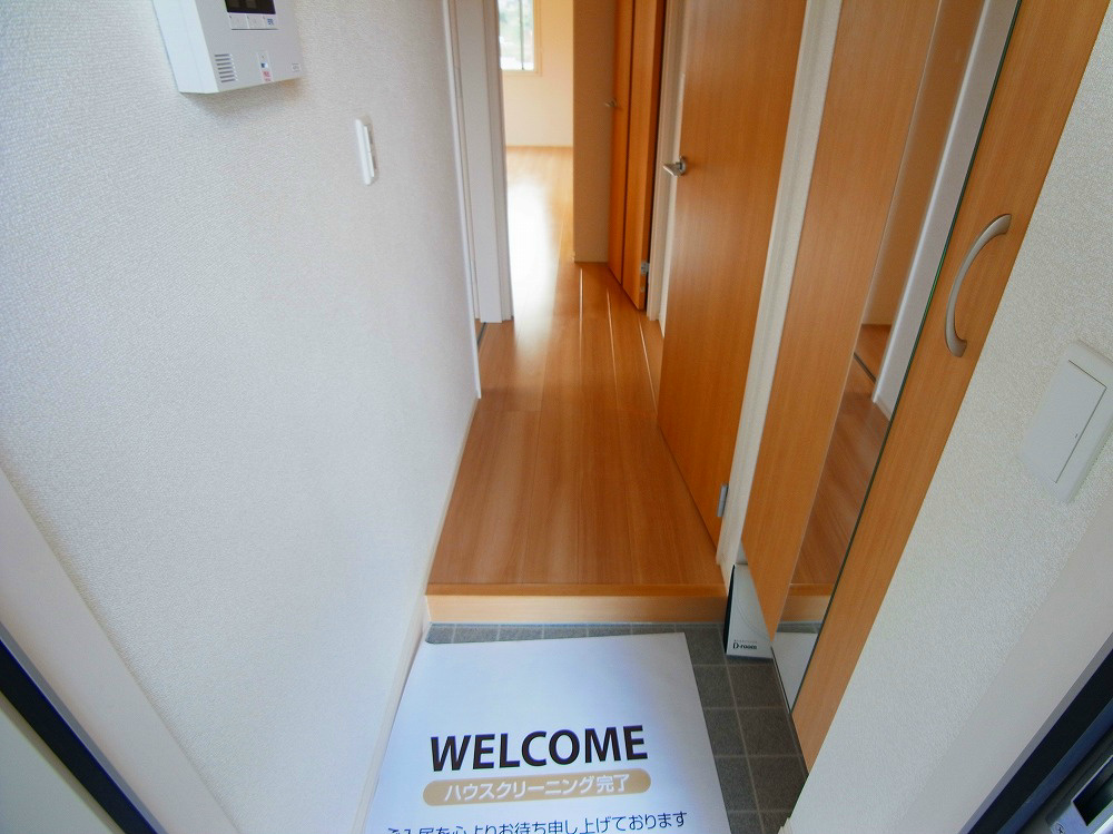 ブリアールⅢ 玄関