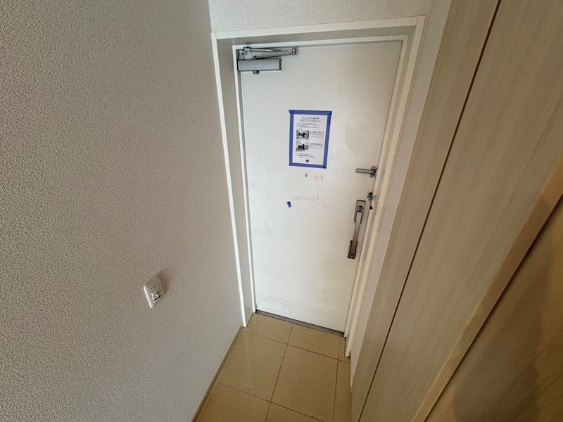 コンシェリーコート 玄関