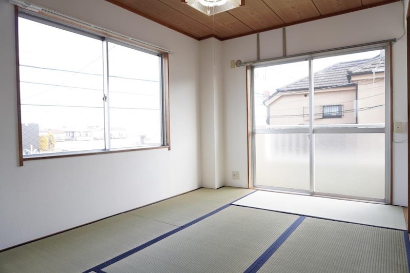 松川マンション ベッドルーム