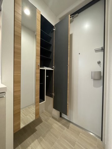 ウィンドテラス矢切 玄関