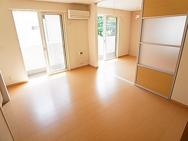 フィオーレ六月 リビング