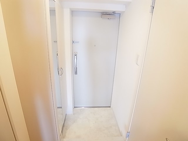 Ｗｈｉｌｅ　椿 玄関