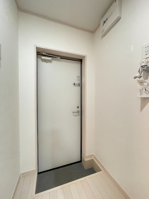 リブ北千住Ⅲ 玄関