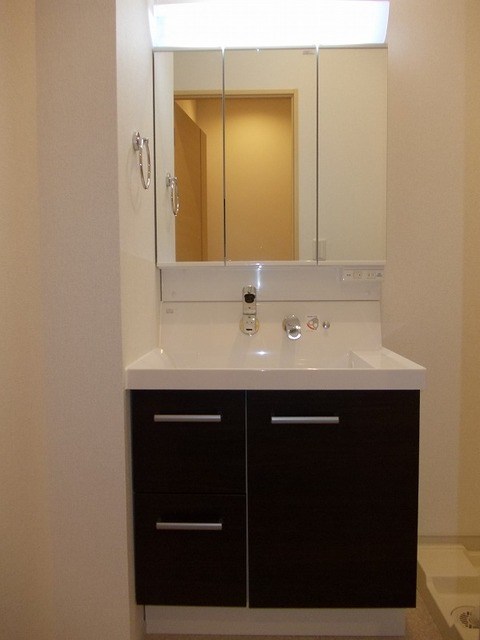 ＨＥＬＩＯＳ　ＢＵＲＧ その他2