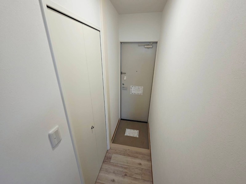 ヴュ　ド　フェリス 玄関