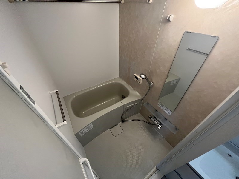 ラシーネ扇　アイリス 風呂画像