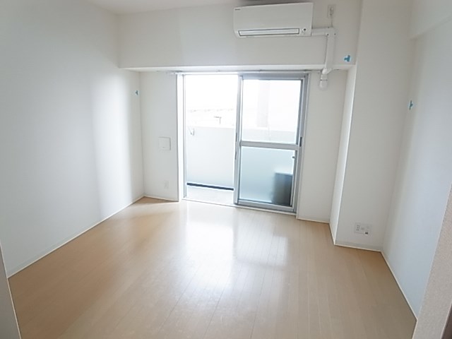 ＷＡＶＥ西新井 リビング