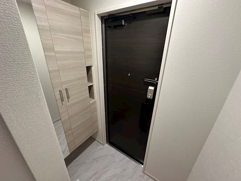 グラナーデ扇Ⅰ　C 玄関