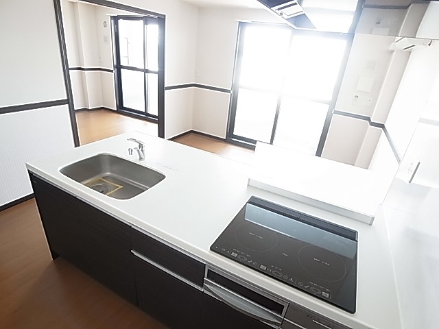 クレアトゥール　エスト キッチン