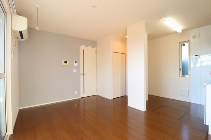 クレストセブン リビング