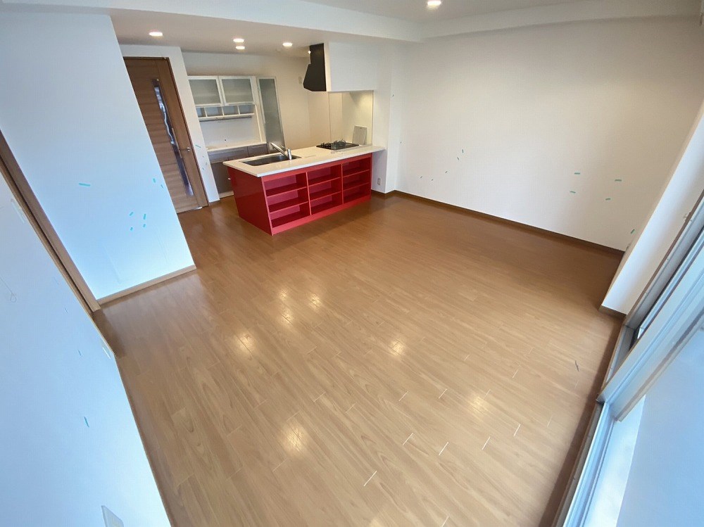 ロイヤルパークス新田 リビング