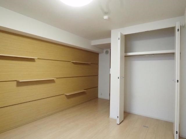 リュー・セレノ ベッドルーム