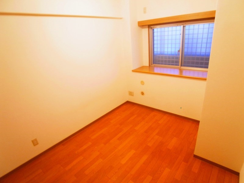 パインエクセレント ベッドルーム