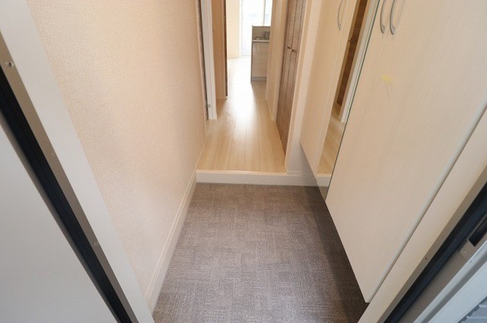 プランドールD 玄関