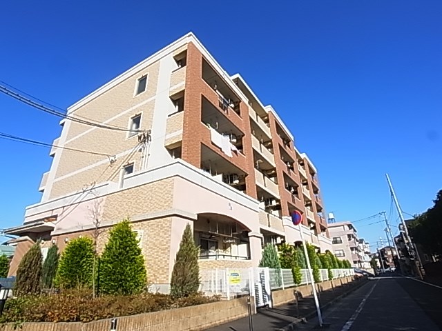 イースト　エクラン 外観