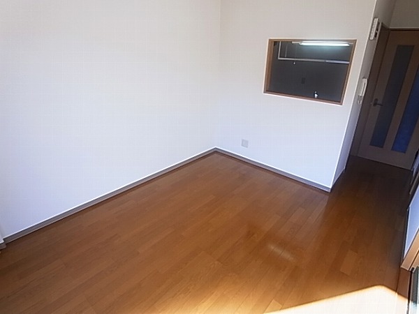 グランチェスタハイツ　B リビング