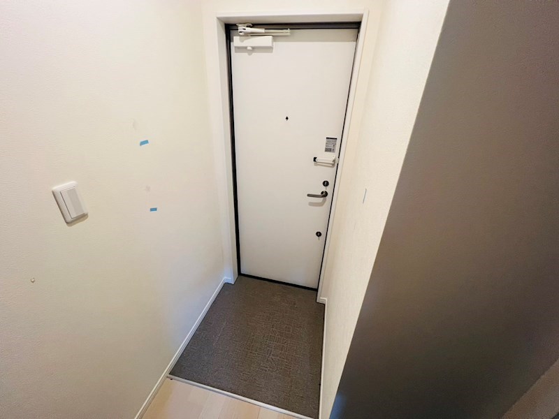 ウィステリア 玄関