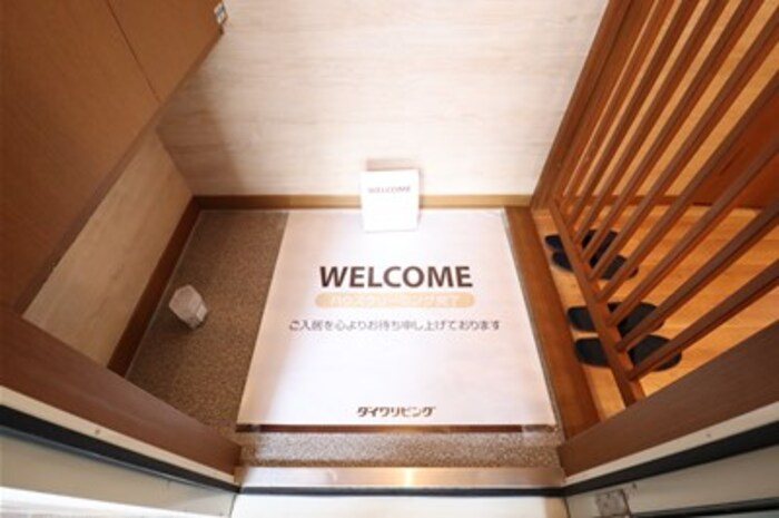 リビングタウンみずきＣ 玄関