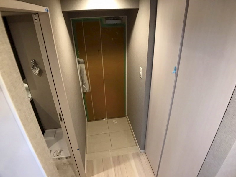 ラグゼナ北千住  玄関